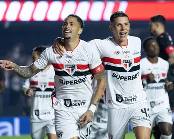 São Paulo bate o RB Bragantino e volta a vencer no Brasileirão após quatro meses
