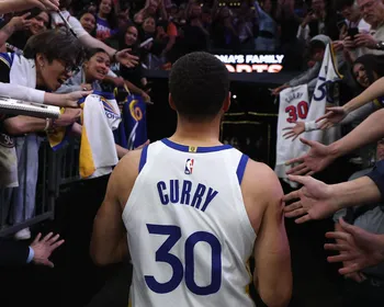 Steph Curry descarta saída e crava aposentadoria no Warriors
