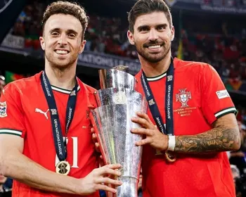 Torcedores usam morte de Diogo Jota para provocar Rúben Neves durante jogo