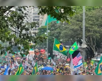 USP: comício de Flávio Bolsonaro na Paulista tem pico de 28,5 mil pessoas