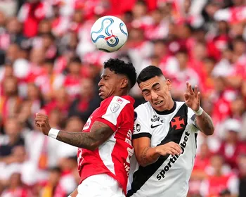 Vasco encara Santa Fe em busca de uma semifinal continental após 15 anos