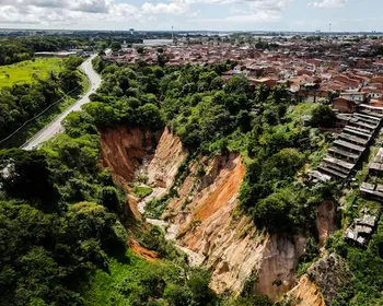 “Voçoroca do Clima Bom”: Dnit mantém estado de emergência na BR-316