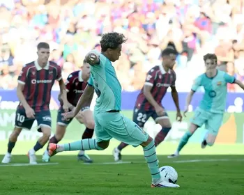 Yamal brilha, Barcelona vence e mantém invencibilidade em La Liga