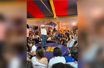 Renan destaca Lei Maria da Penha e PEC das Domésticas em encontro com mulheres