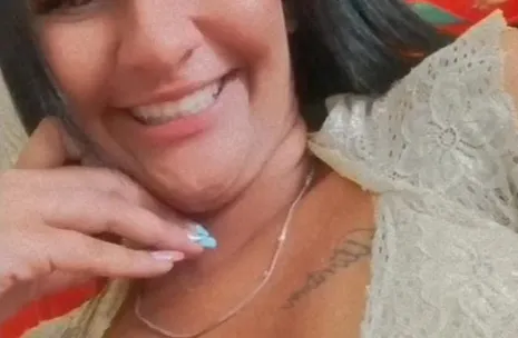 Família procura mulher que foi retirada à força de casa por homens encapuzados em Maceió