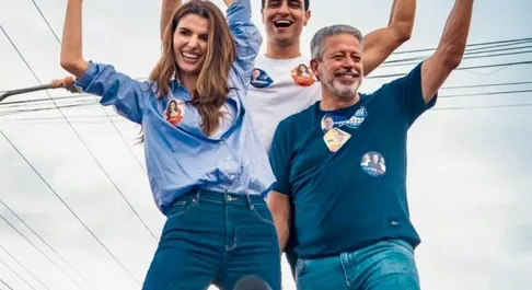 Arthur reúne JHC e Marina em caravana por quatro cidades da Zona da Mata