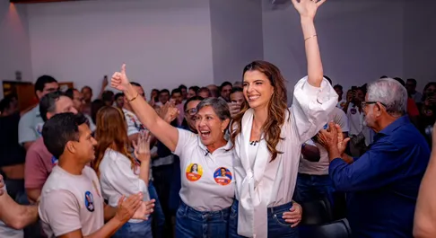 “Quem me conduziu até aqui foi o meu povo”, diz Marina em encontro com lideranças políticas