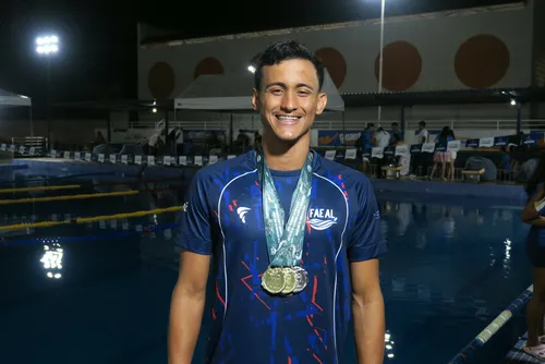 
				Alagoanos se destacam no Norte-Nordeste de Natação com recordes e medalhas
			
			