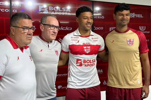 
				Anderson Dias chega ao CRB com promessa de raça: “Represento a torcida em campo”
			
			