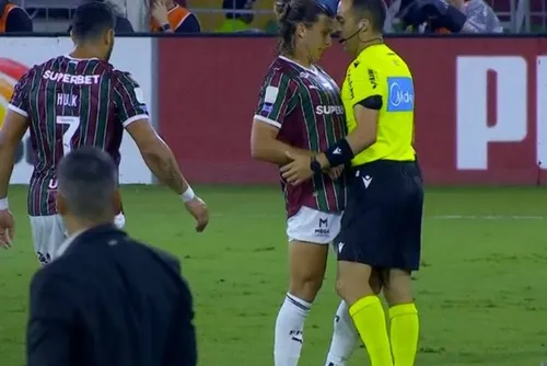 
				Árbitro de polêmica com jogador do Fluminense é escalado para CRB x Sport
			
			