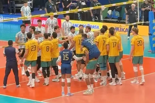 
				Argentino critica Darlan após briga no Sul-Americano: 'Não achei bom'
			
			