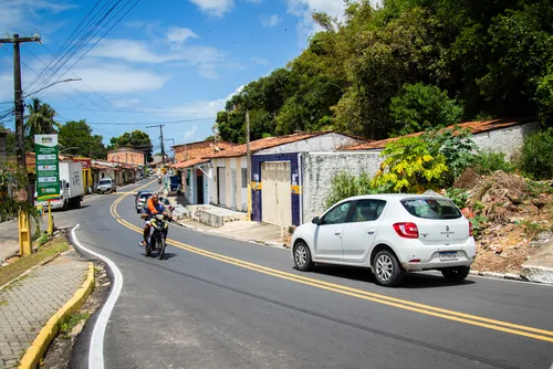 
				Barra de Santo Antônio recebe cinco quilômetros de nova pavimentação
			
			