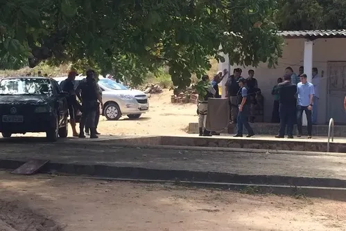 
				Durante a investigação, o filho sobrevivente apontou Daniel Galdino como autor do crime em procedimentos de reconhecimento por fotografias. Depois, em dezembro de 2015, também o reconheceu presencialmente entre 13 homens.
			
			