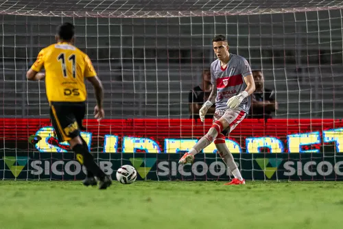 
				CRB entra em campo contra o Juventude com oito jogadores pendurados
			
			