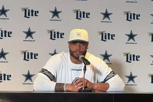 
				Dak Prescott reprova bandeirão no Maracanã: 'Ficou terrível'
			
			