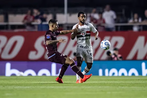 
				Danielzinho exalta torcida do São Paulo após classificação na Sul-Americana
			
			
