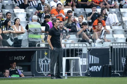 
				Domínguez confia em virada do Atlético contra o Santos: 'Vamos fazer o impossível'
			
			