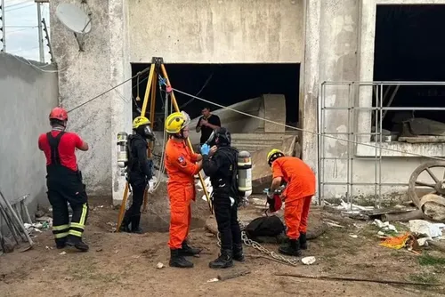 
				Escultor acusado de matar 4 pessoas e esconder corpos em poço vai a júri em Arapiraca
			
			