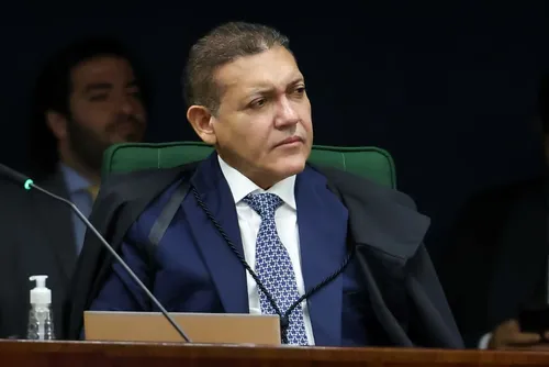 
				Fiasco: após Desenrola 2.0, inadimplência cresce e atinge 83,9 milhões de brasileiros
			
			