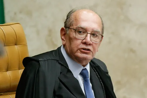 
				Juristas questionam aumento do Bolsa Família por interesse eleitoral de Lula
			
			