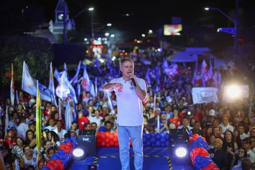 
				Lideranças políticas do Médio Sertão fecham apoio a Renan Filho
			
			