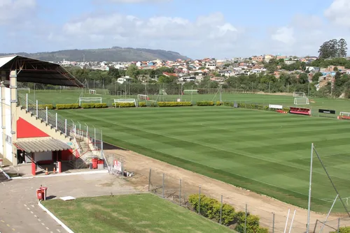 
				Longe de casa: CRB encara sequência de dois jogos e maratona de viagens na Série B
			
			