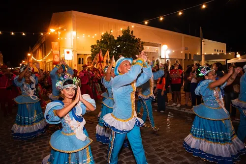
				'Maceió virou palco para o encontro de culturas do Brasil e do mundo', destaca Rodrigo Cunha na abertura do Festival Internacional de Cultura
			
			