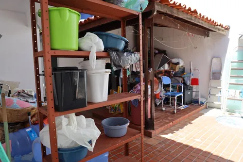 
				Fiscalização encontra irregularidades em abrigos para idosos; veja fotos e vídeo
			
			