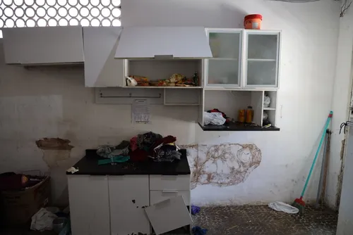 
				Fiscalização encontra irregularidades em abrigos para idosos; veja fotos e vídeo
			
			