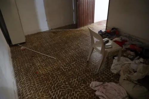 
				Fiscalização encontra irregularidades em abrigos para idosos; veja fotos e vídeo
			
			