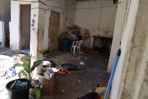 
				Fiscalização encontra irregularidades em abrigos para idosos; veja fotos e vídeo
			
			