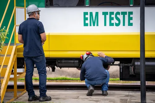 
				Ministro dos Transportes acompanha teste operacional do VLT de Arapiraca
			
			