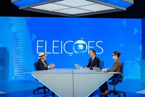 
				Na Câmara, deputados cumprem escala ‘6 por 44’
			
			