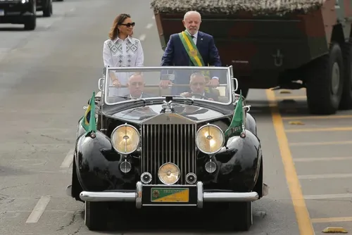 
				Sete de Setembro: Lula participa de desfile com Fachin, Alcolumbre e Motta
			
			