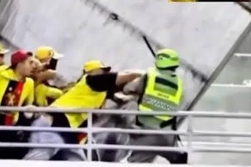
				Torcedor do Sport flagrado agredindo PM no Rei Pelé é preso no Recife
			
			