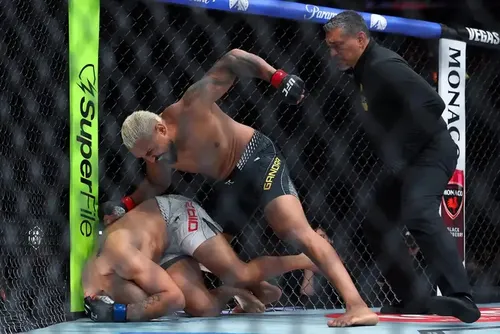 
				UFC 331: veja como foram os brasileiros no card preliminar
			
			