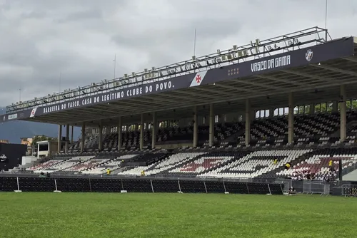 
				Vasco desiste do Maracanã para enfrentar o Palmeiras pela Copa do Brasil
			
			