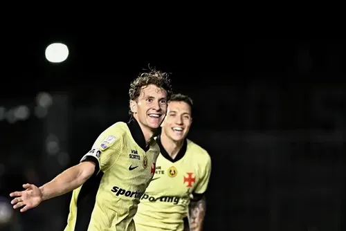 
				Vasco engrena com reforços e vive virada de chave no ano
			
			