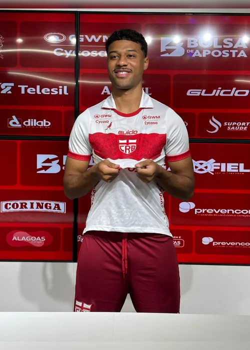 
				Anderson Dias chega ao CRB com promessa de raça: “Represento a torcida em campo”
			
			