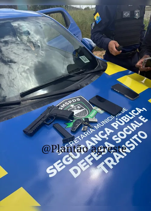 
				Guarda Municipal detém homem suspeito de roubo e apreende celulares e simulacro
			
			