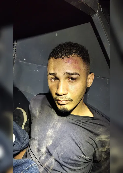 
				Perseguição após homicídio termina em capotamento e deixa um morto em Ipioca
			
			