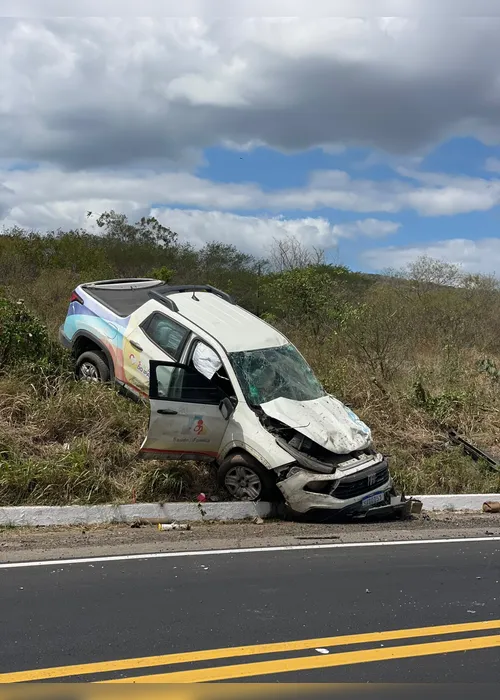
				Vídeo: duas pessoas ficam feridas após colisão entre picapes na BR-316
			
			