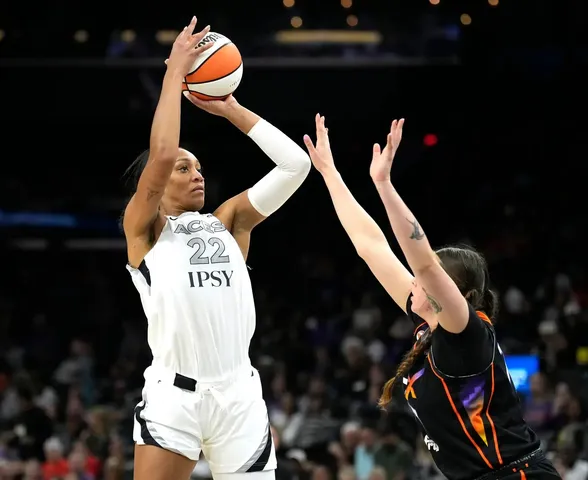 A'ja Wilson marca 38 pontos e o Aces atropela o Fever por 102 a 85 no Jogo 1