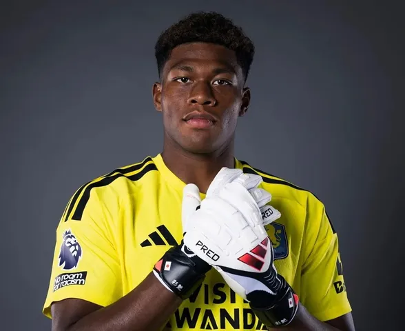 Aston Villa anuncia Suzuki, goleiro japonês destaque da Copa do Mundo
