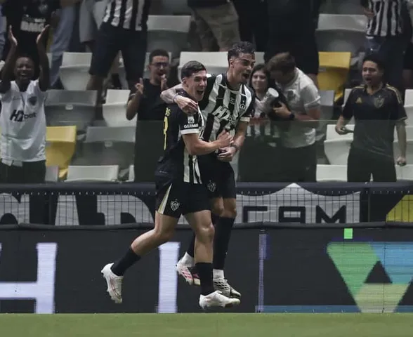 Atlético vence o Vitória no Brasileirão e amplia invencibilidade na temporada