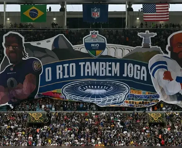 Dak Prescott reprova bandeirão no Maracanã: 'Ficou terrível'