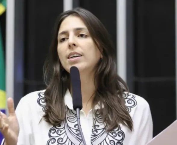 Deputada Natália Bonavides é ameaçada de estupro e de esquartejamento