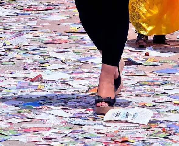 É proibida a distribuição de santinhos de candidatos no domingo de eleição