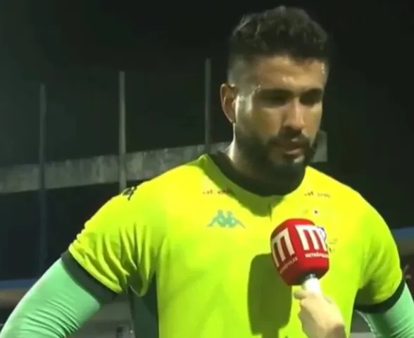 Goleiro do Nacional-AM perdeu o pai dias antes do acesso à Série C