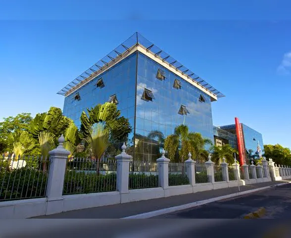 Governo de Alagoas antecipa salário e servidores recebem nesta sexta-feira